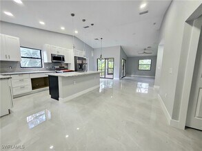 17748 Port Boca Ct in Ft. Myers, FL - Building Photo - Building Photo