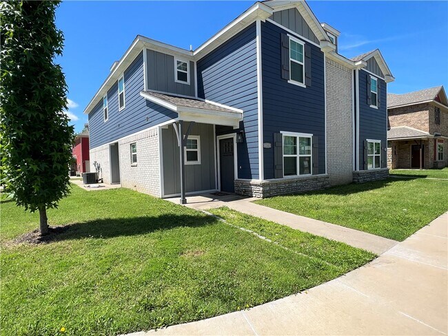 4071 W Santa Maria Ln in Fayetteville, AR - Building Photo - Building Photo