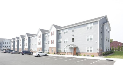 Independence Square Apartments in Newburgh, NY - Building Photo - Building Photo