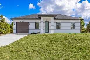 1057 Halby Ave S in Lehigh Acres, FL - Building Photo