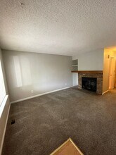 17644 E Loyola Dr in Aurora, CO - Building Photo - Building Photo