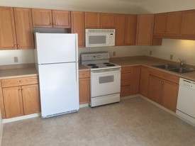 Almanor Apartments in Helena, MT - Building Photo