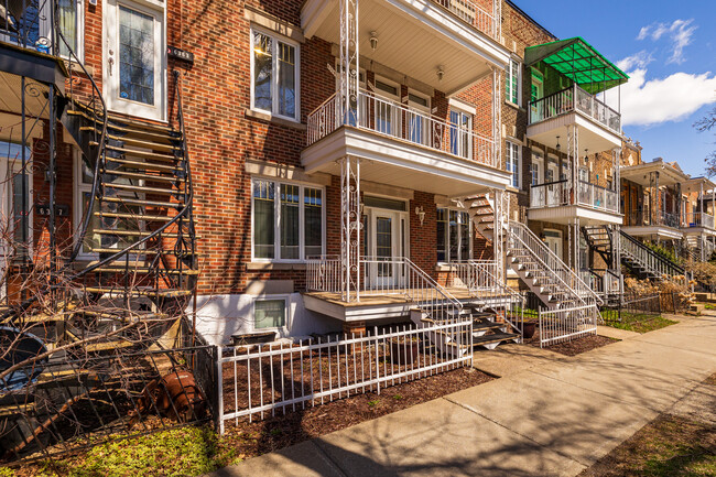 6353-6361 Molson St in Montréal, QC - Building Photo - Building Photo