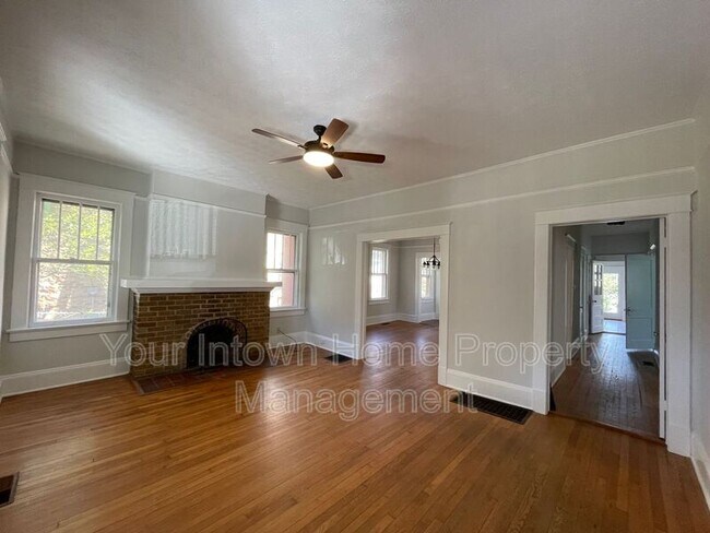 301 Elmira Pl NE in Atlanta, GA - Building Photo - Building Photo