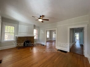 301 Elmira Pl NE in Atlanta, GA - Building Photo - Building Photo