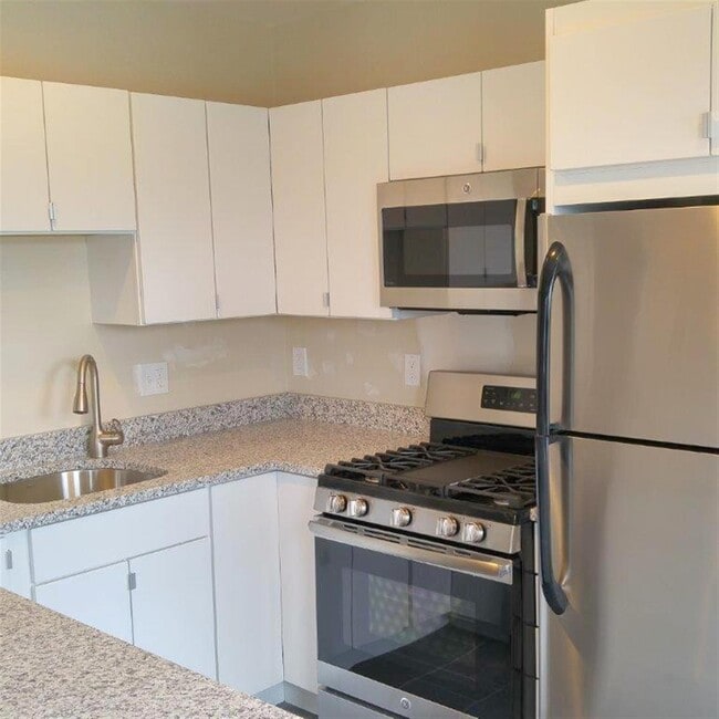 102 Morrison Ave, Unit 2