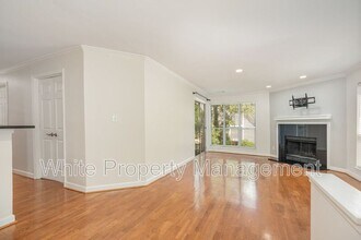 2516 Cranbrook Ln in Charlotte, NC - Building Photo - Building Photo
