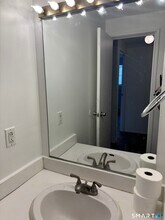 127 Burgundy Hill Ln in Middletown, CT - Building Photo - Building Photo