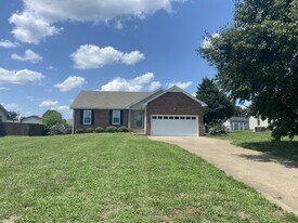 3736 Churchplace Ave in Clarksville, TN - Building Photo