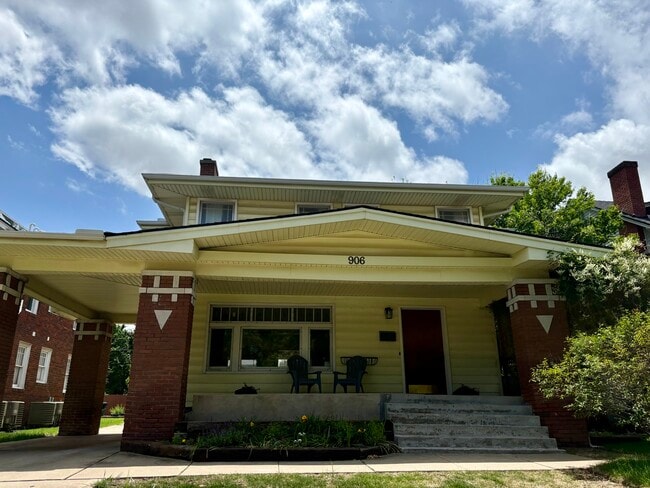property at 906 NW 21st St