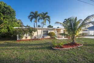 142 Atlantic Ave in Indialantic, FL - Building Photo