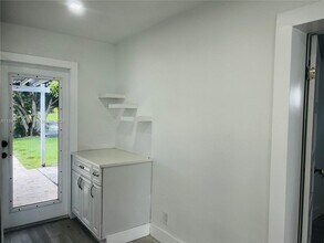 6318 NW 24th Ct in Margate, FL - Building Photo - Building Photo