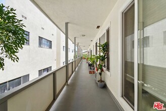 1929 Tamarind Ave in Los Angeles, CA - Building Photo - Building Photo