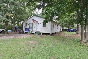 61325 Holly Dr, Unit B in Pearl River, LA - Building Photo