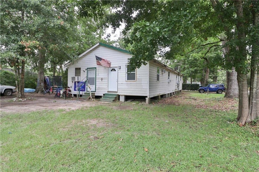 61325 Holly Dr, Unit B in Pearl River, LA - Building Photo