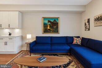 2221 M St NE, Unit 302 in Washington, DC - Building Photo - Building Photo