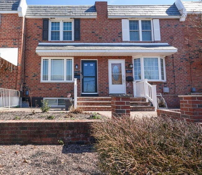 property at 3161 S Sydenham St