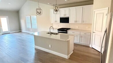 600 Midnight Oak Dr in McKinney, TX - Building Photo - Building Photo