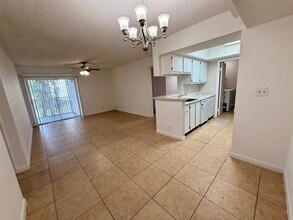 5720 Rock Island Rd in Tamarac, FL - Building Photo - Building Photo