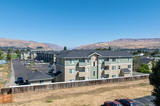 Sagecrest in Wenatchee, WA - Foto de edificio - Building Photo