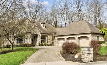 5055 Slate Run Woods Ct in Columbus, OH - Foto de edificio - Building Photo