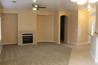 2907 Eagle Valley Pl in Bakersfield, CA - Building Photo - Building Photo