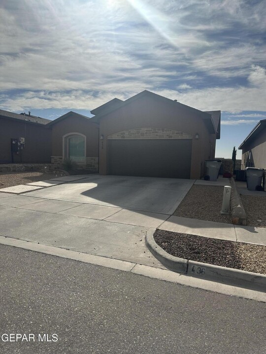 436 Indigo Ct in El Paso, TX - Building Photo