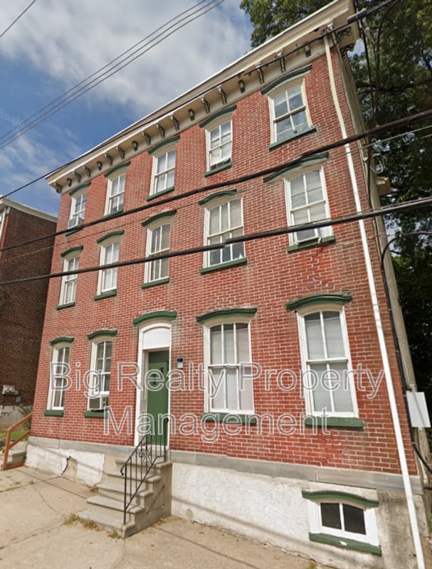 property at 123 New St