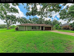 5225 Fielding Ln in Sarasota, FL - Building Photo - Building Photo