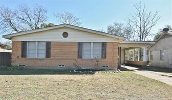 10238 San Lorenzo Dr in Dallas, TX - Building Photo