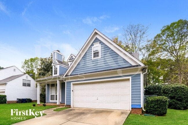 12137 Moonshadow Ln in Huntersville, NC - Building Photo - Building Photo