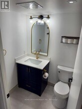 10-910 Capreol Ct in Toronto, ON - Building Photo - Building Photo