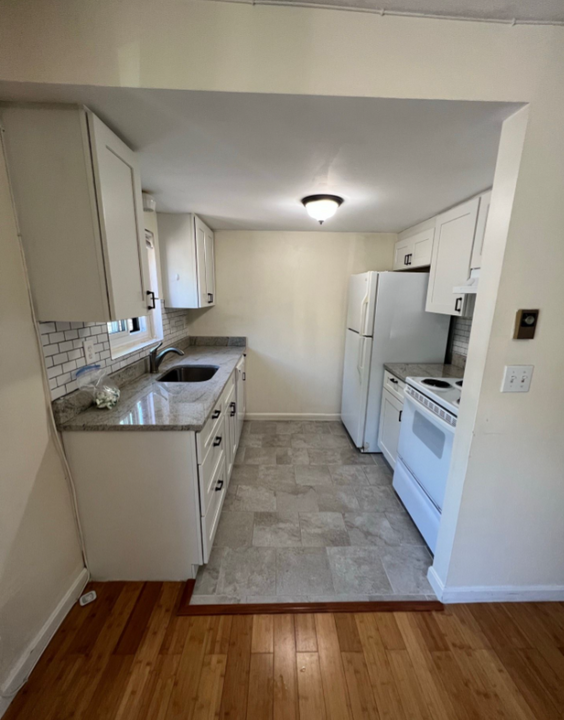 126 Marginal St, Unit Unit1 2-bed 1-bath in Boston, MA - Building Photo