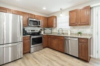 7867 Meadowhaven Blvd in Columbus, OH - Building Photo - Building Photo