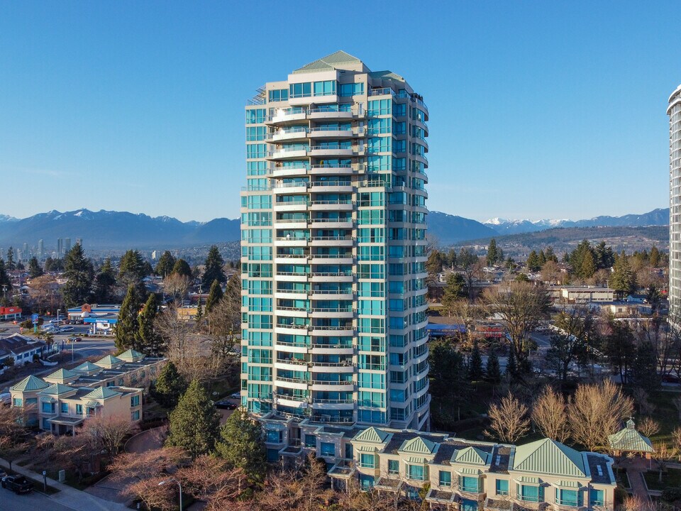 GEMINI in Burnaby, BC - Building Photo