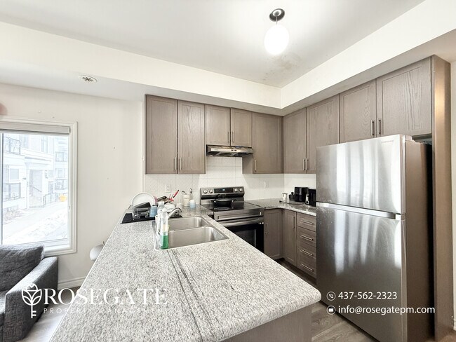 70 Halliford Pl in Brampton, ON - Building Photo - Building Photo