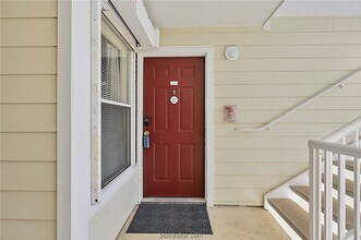 529 Southwest Pkwy in College Station, TX - Building Photo - Building Photo