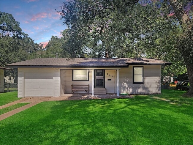 property at 121 Wisteria St