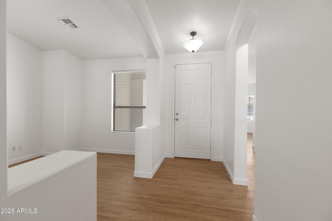 8758 West Myrtle Ave in Glendale, AZ - Building Photo - Building Photo