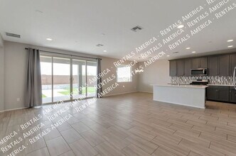 9734 E Miller Peak Trl in Tucson, AZ - Foto de edificio - Building Photo