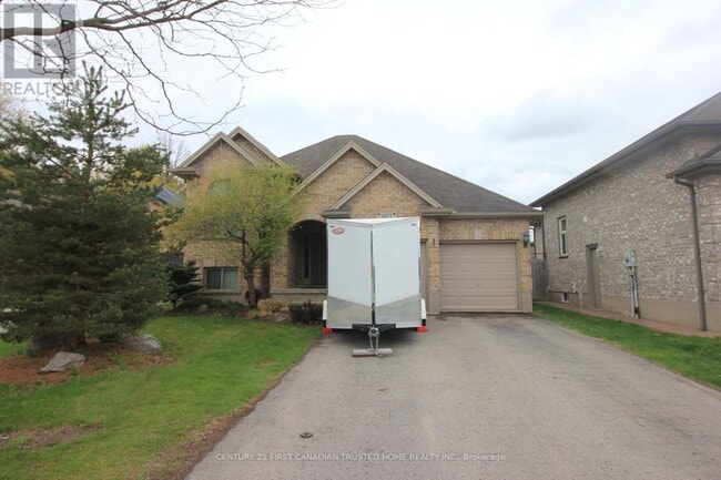 property at 1873 Kyle Ct
