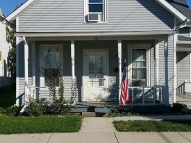 118 W Buckeye Ave in Ada, OH - Building Photo