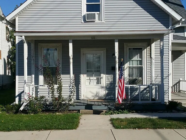 118 W Buckeye Ave in Ada, OH - Building Photo