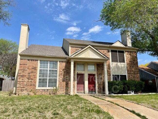 property at 2332 Forestbrook Dr