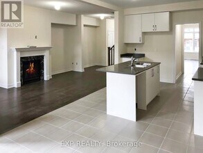 31 Walter Proctor Rd in East Gwillimbury, ON - Building Photo - Building Photo