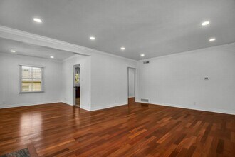1032 Carol Dr in West Hollywood, CA - Building Photo - Building Photo