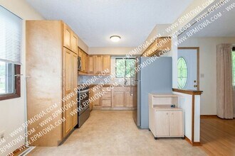 2104 NW 10th St in Ankeny, IA - Building Photo - Building Photo