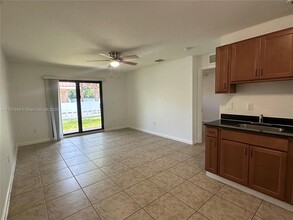 1041 NE 10th Ave in Fort Lauderdale, FL - Building Photo - Building Photo