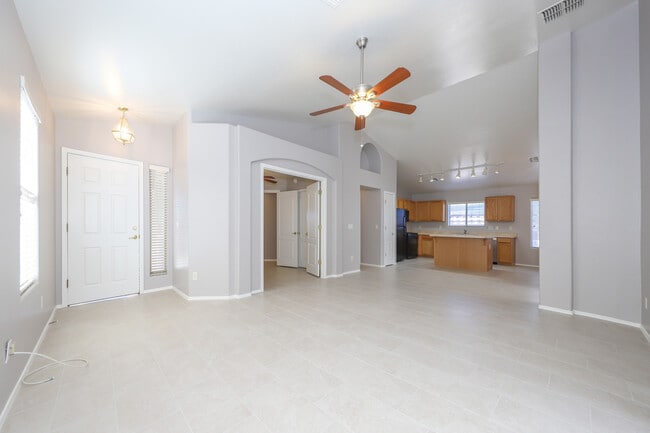 10886 S Arrowhead Spring Dr in Vail, AZ - Building Photo - Building Photo