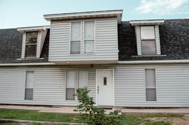 property at 14319 Henry Rd